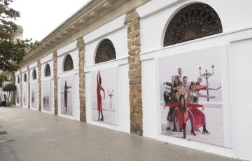 'Cuerpo de baile' se encuentra en la fachada del mercado