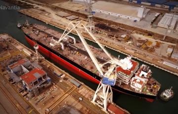El petrolero Suezmax, construido en el astillero de Puerto Real