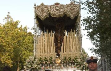 El Mentidero y la Viña unidos por la Virgen del Carmen.