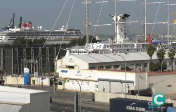 El crucero Club Med 2 ha sido el último en entrar para su reparación en el astillero de Cádiz