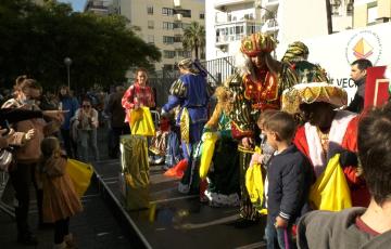 Los Reyes Magos en la Plaza de Reina Sofía 
