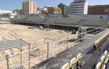 El Cádiz Arena se prepara para abrir el calendario deportivo del verano en la Victoria.