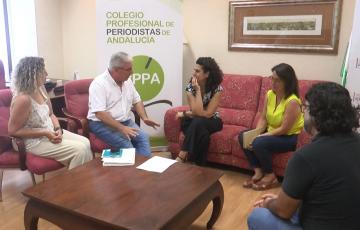 Sumar Cádiz se reúne con los periodistas de la provincia para escuchar sus reclamaciones.