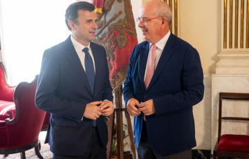 Bruno García recibe al presidente de los empresarios de la provincia de Cádiz.