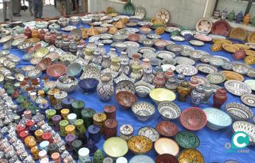 Uno de los puestos de cerámica del Mercado Andalusí.