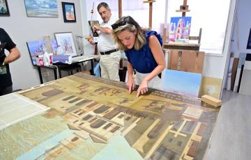 Maite González ha visitado el estudio donde se está realizando la restauración para comprobar el estado de la obra.