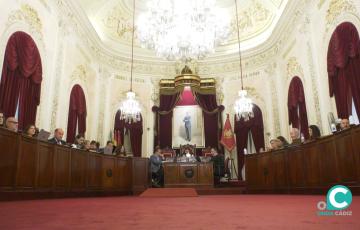 Sesión plenaria del Ayuntamiento de Cádiz. 