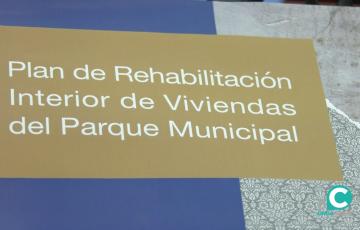 El proyecto se ha presentado a las asociaciones vecinales, de los residentes que son potenciales beneficiarios, en la Casa de Iberoamérica.