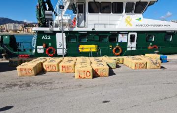 Un alijo de hachís intervenido por la Guardia Civil. 