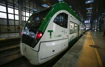 El Trambahía en la estación de Cádiz.