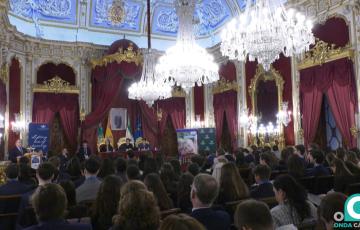 Acto de clausura de la V edición del Modelo de Parlamento Europeo en la Diputación de Cádiz. 