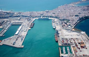 imagen aérea del puerto de Cádiz.