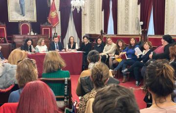 Sesión extraordinaria del Consejo Municipal de la Mujer de Cádiz. 