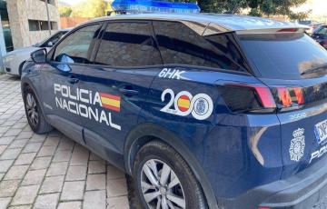 Coche de la policia nacional