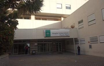 Entrada del Hospital Universitario de Puerto Real