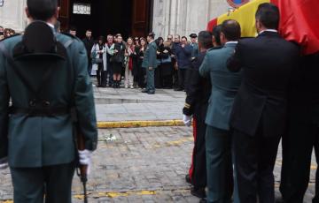 Imagen de la misa funeral en la Catedral de Cádiz por uno los guardias civiles muertos