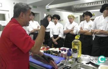 Uno de los momentos del taller de cocina dedicado al atún rojo.