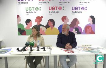 Los representantes sindicales Antonio Pavón y Eva Izquierdo durante la rueda de prensa 