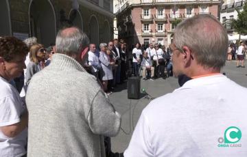 El acto se ha celebrado a las puertas del Ayuntamiento