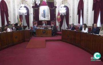 Imagen de archivo de una sesión del Pleno del Ayuntamiento de Cádiz