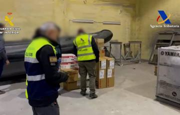 Imagen de un registro dentro de la operación 'Vodka' contra fabricantes de narcolanchas en Orense y Pontevedra para grupos del Estrecho
