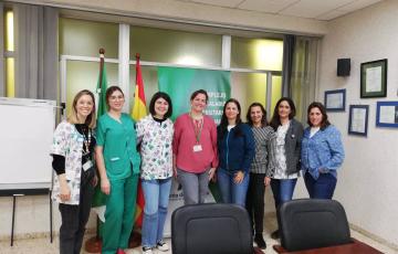 Profesionales de las Comisiones de Lactancia de los hospitales de Jerez de la Frontera y del Puerta del Mar de Cádiz en una reunión de trabajo