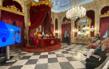 Acto de presentación del informe GEM en el Salón Regio del Palacio Provincial. 