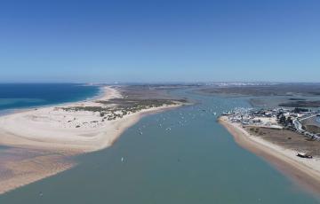 Vista aérea de la Punta del Boquerón en Sancti Petri