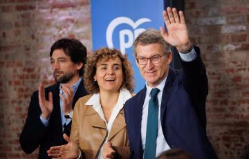 Feijóo, en un acto reciente con la candidata del PP a las elecciones europeas, Dolors Montserrat 