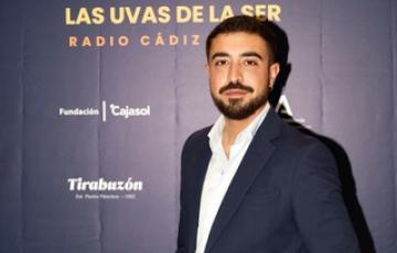 Manu Sola dirige actualmente el magacine radiofónico ‘Hoy por Hoy Cádiz’ de la emisora Radio Cádiz Cadena SER.