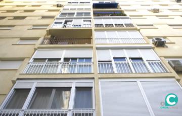 Un bloque de pisos en Cádiz capital.