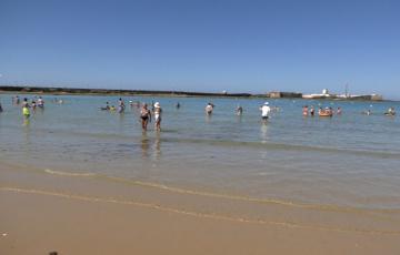 Una imagen de la playa de La Caleta de Cádiz.