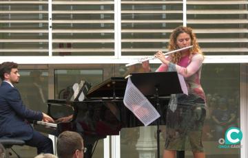 El dúo Margherita Brodsky y Marc Ferrando ofreció un concierto en el ECCO. 
