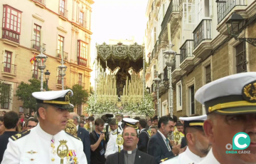 La procesión de alabanza por Argüelles en dirección a plaza de España dos de la novedades de este 2024