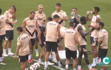 Imagen del entrenamiento a puerta abierta celebrado en el estadio