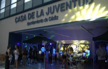 Los jóvenes despiden el verano en la Casa de la Juventud.