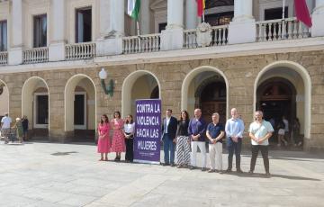 La Fundación Municipal de la Mujer convoca un minuto de silencio en San Juan de Dios. 