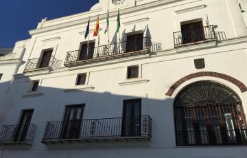 Fachada del ayuntamiento vejeriego en una imagen de archivo