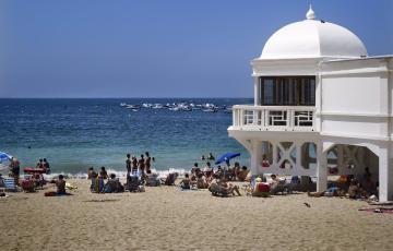 Imagen del mar desde la playa de La Caleta