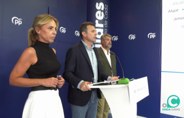 Momento de la rueda de prensa en la sede del PP