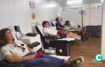 Cada día decenas de pacientes salvan su vida o recuperan su salud gracias a la transfusión de sangre