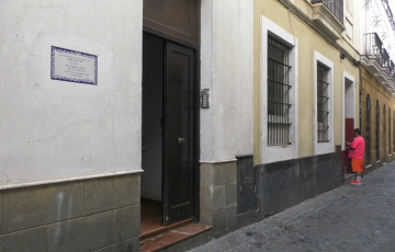 El recuerdo de la casa natal de la reconocida flamenca inmortalizado en Santa María