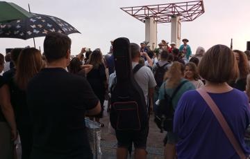 Carnaval en el paseo, pese a la amenaza de lluvia.