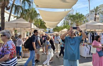 Turistas en San Juan de Dios este martes 24 de septiembre. 