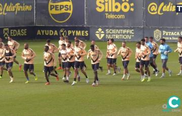 Imagen del entrenamiento desarrollado en la Ciudad Deportiva Bahía de Cádiz (Foto: Cádiz CF)