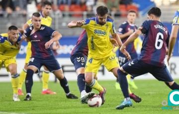 El debutante Kovacevic en una acción del encuentro (Foto: Cádiz CF)