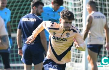 Melendo se ha incorporado al grupo en la sesión de este miércoles (Foto: Cádiz CF)