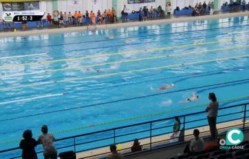 Imagen de una de las pruebas en la piscina del Ciudad de Cádiz 