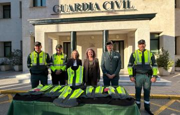 El objetivo ha sido dotar de una mayor seguridad a los agentes en las carreteras de la provincia