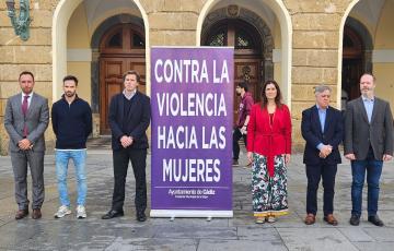 Un momento del acto en la plaza de San Juan de Dios este lunes